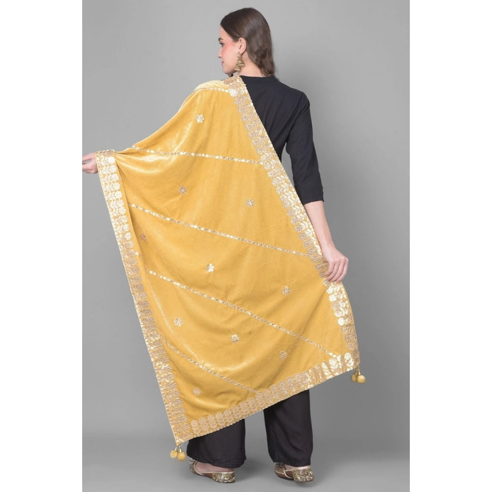 Vaystra Velvet Gotta Patti Dupatta – Gold