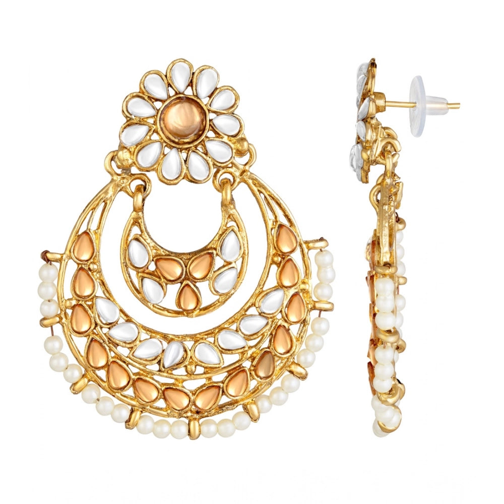 Vaystra Gold Plated Rose Alloy Kundan Earrings &amp; Mangtikka in White &amp; Gold,