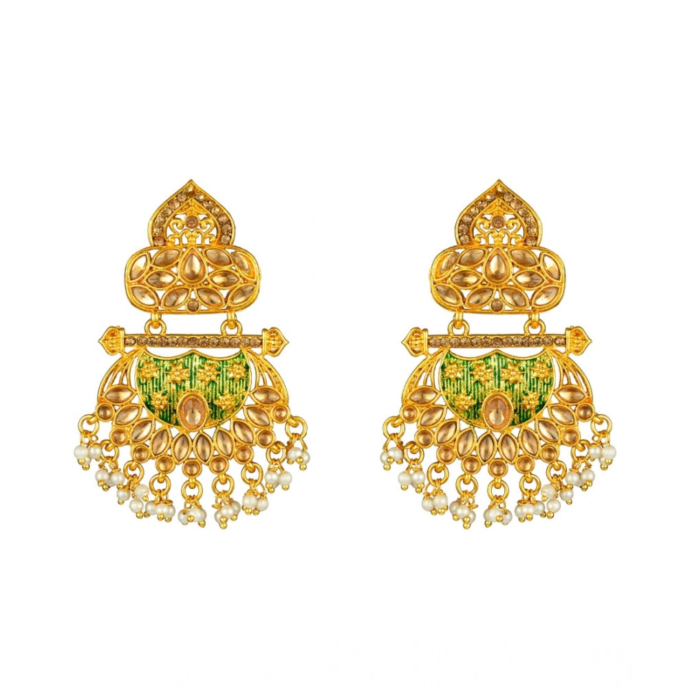 Vaystra Gold Plated Rose Alloy Kundan Earrings &amp; Mangtikka in Green,