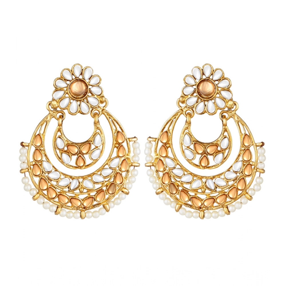 Vaystra Gold Plated Rose Alloy Kundan Earrings &amp; Mangtikka in White &amp; Gold,