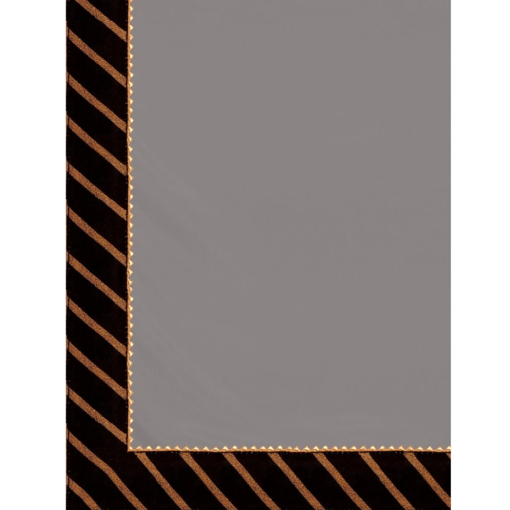 Vaystra Chiffon Self Design Saree With Unstitched Blouse 5.5Mtr – Silver