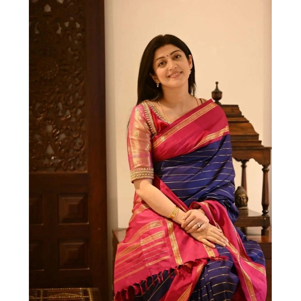 Vaystra Silk Printed Saree With Unstitched Blouse 5.5Mtr – Navy Blue