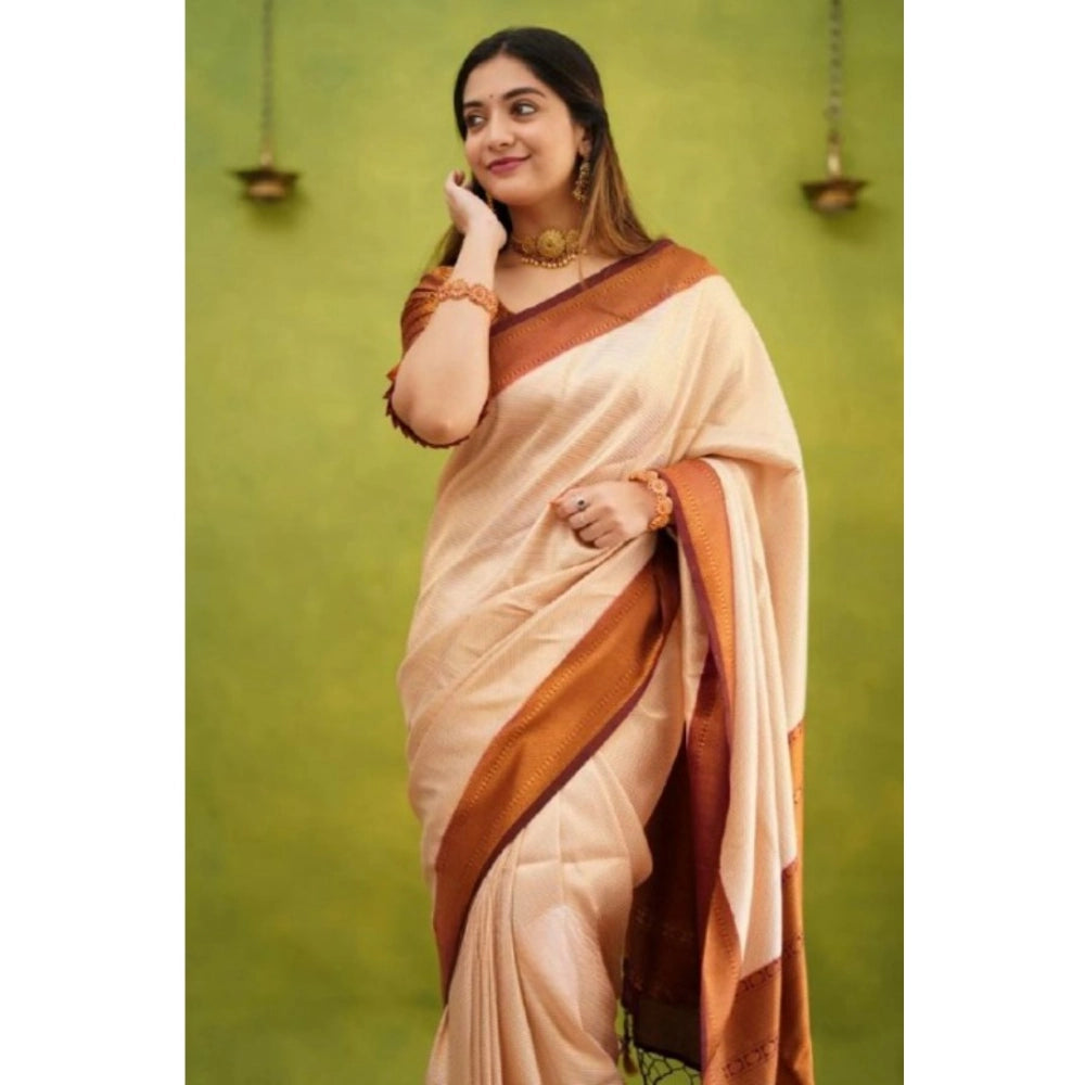 Vaystra Silk Printed Saree With Unstitched Blouse 5.5Mtr – Cream