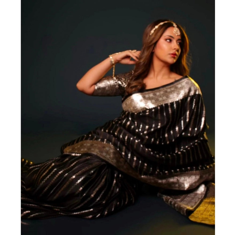 Vaystra Silk Printed Saree With Unstitched Blouse 5.5Mtr – Black