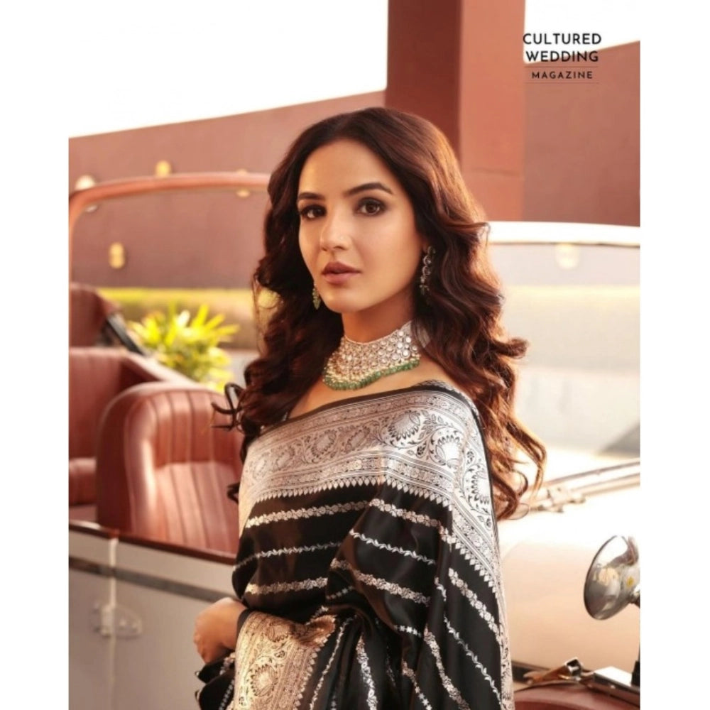 Vaystra Silk Printed Saree With Unstitched Blouse 5.5Mtr – Black
