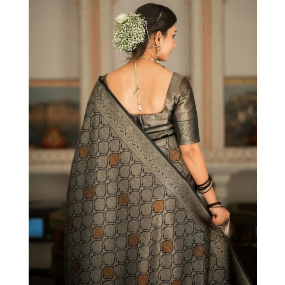 Vaystra Silk Printed Saree With Unstitched Blouse 5.5Mtr – Black