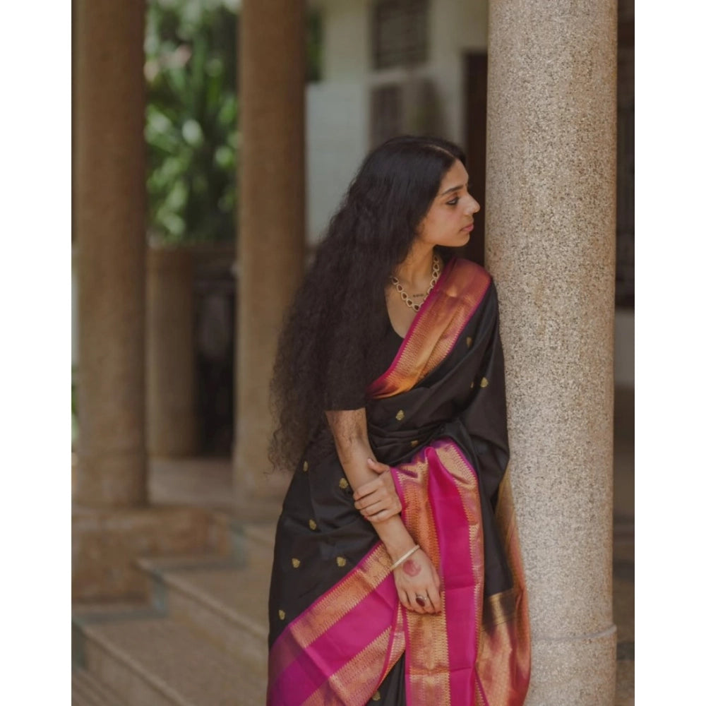 Vaystra Silk Printed Saree With Unstitched Blouse 5.5Mtr – Black-Pink