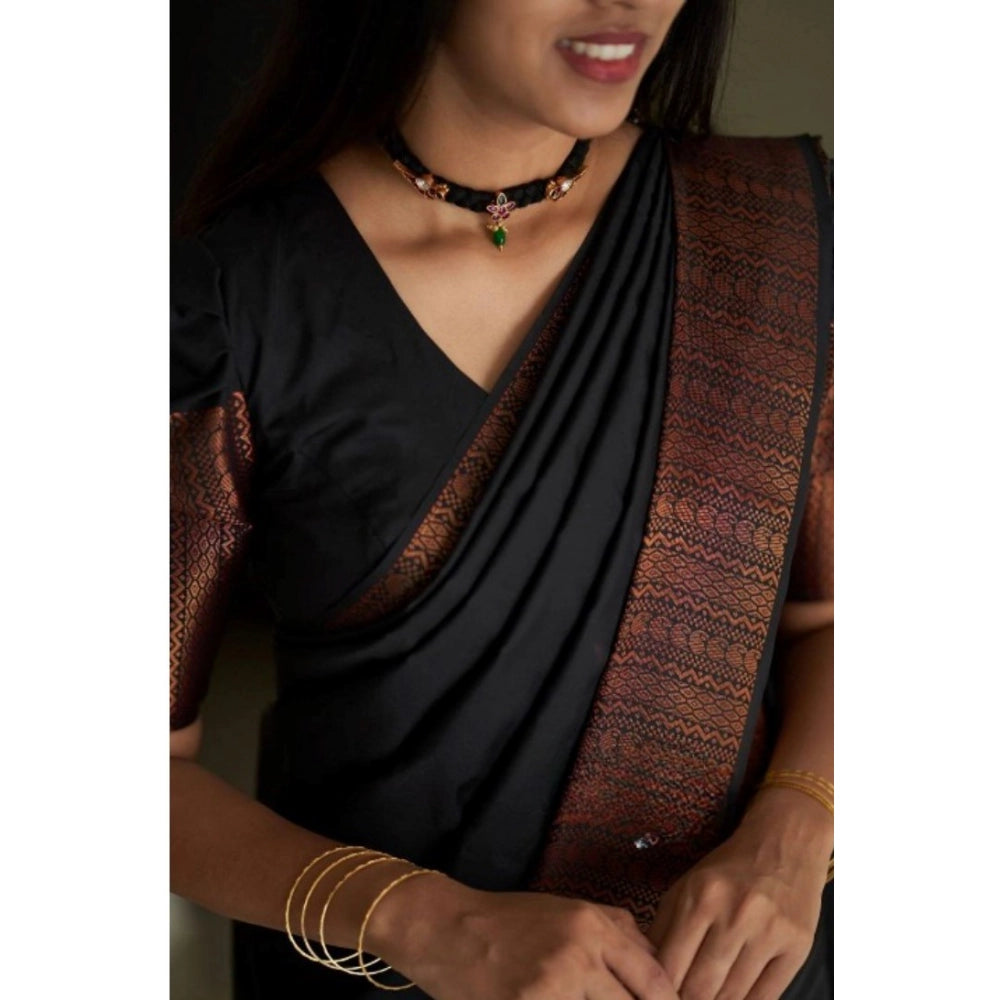 Vaystra Silk Printed Saree With Unstitched Blouse 5.5Mtr – Black