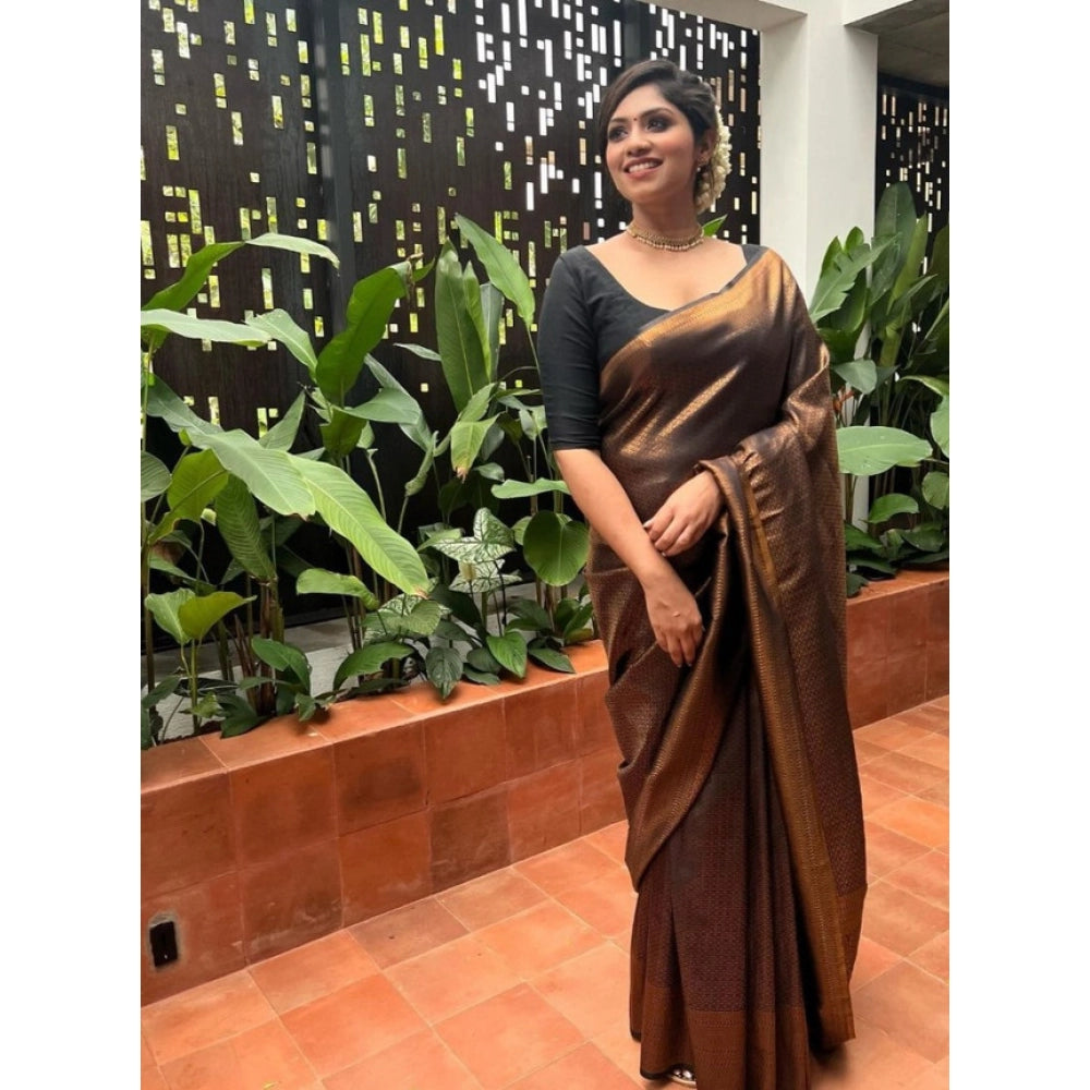 Vaystra Litchi silk Printed Saree With Unstitched Blouse – Gold