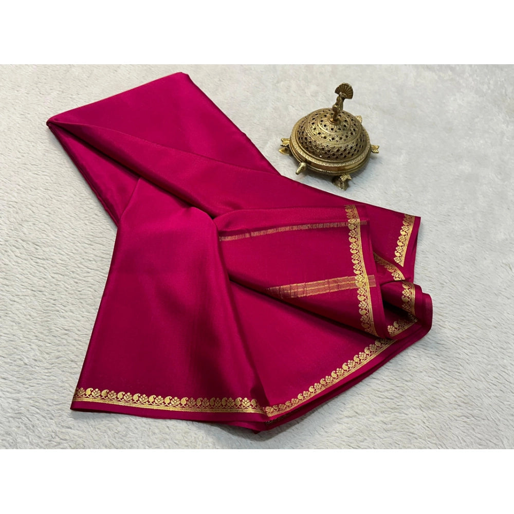 Vaystra Crepe Chit Pallu Solid Saree With Unstitched Blouse 5.5Mtr – Pink