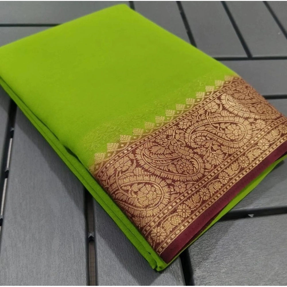 Vaystra Crepe Chit Pallu Solid Saree With Unstitched Blouse 5.5Mtr – Green